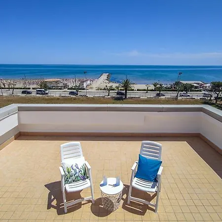 Apartment Trilocale Taormina Fronte Mare Vista Mozzafiato
